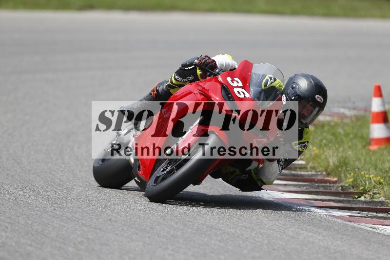 Archiv-2025/27 12.06.2025 Ducati Schweiz Trackday Warmup  ADR/gelb-jeaune/36